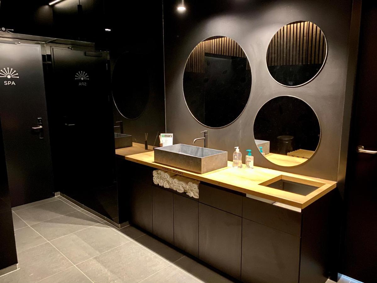 Tee Room Celadna & Wellness Exteriör bild