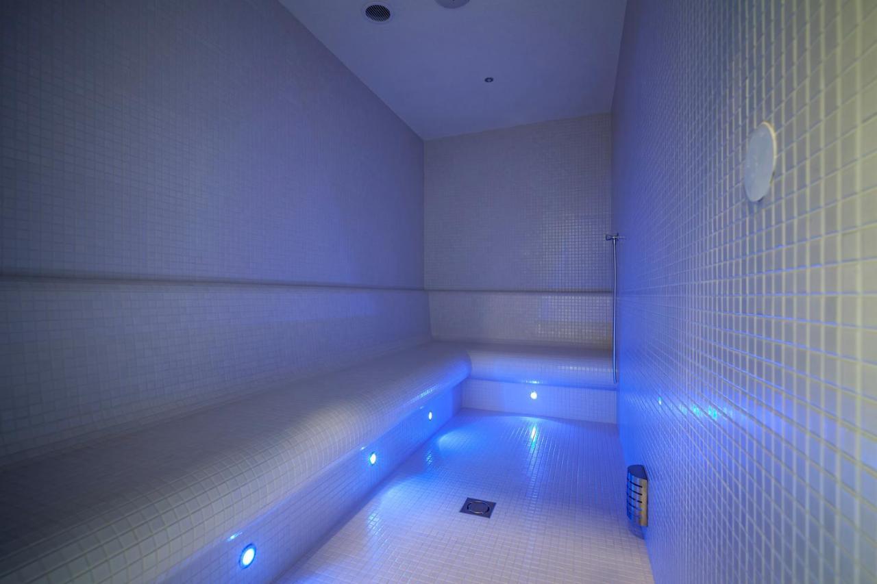 Tee Room Celadna & Wellness Exteriör bild